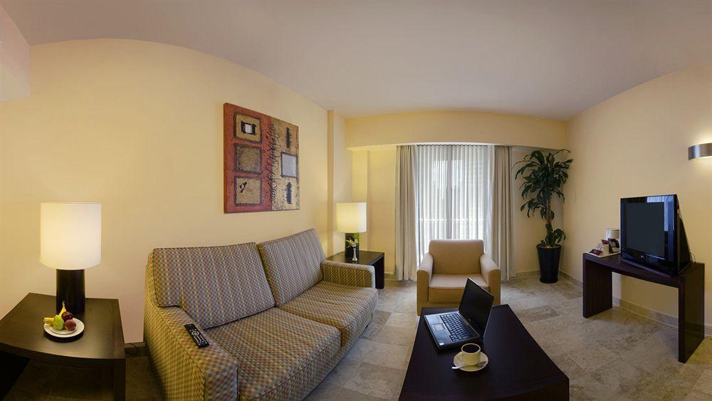 Fiesta Hotel 4*