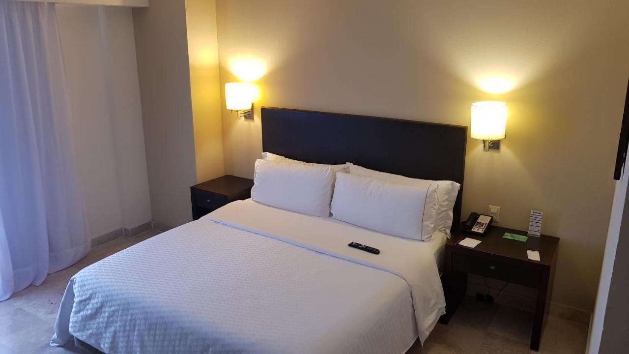 Fiesta 4* Coatzacoalcos